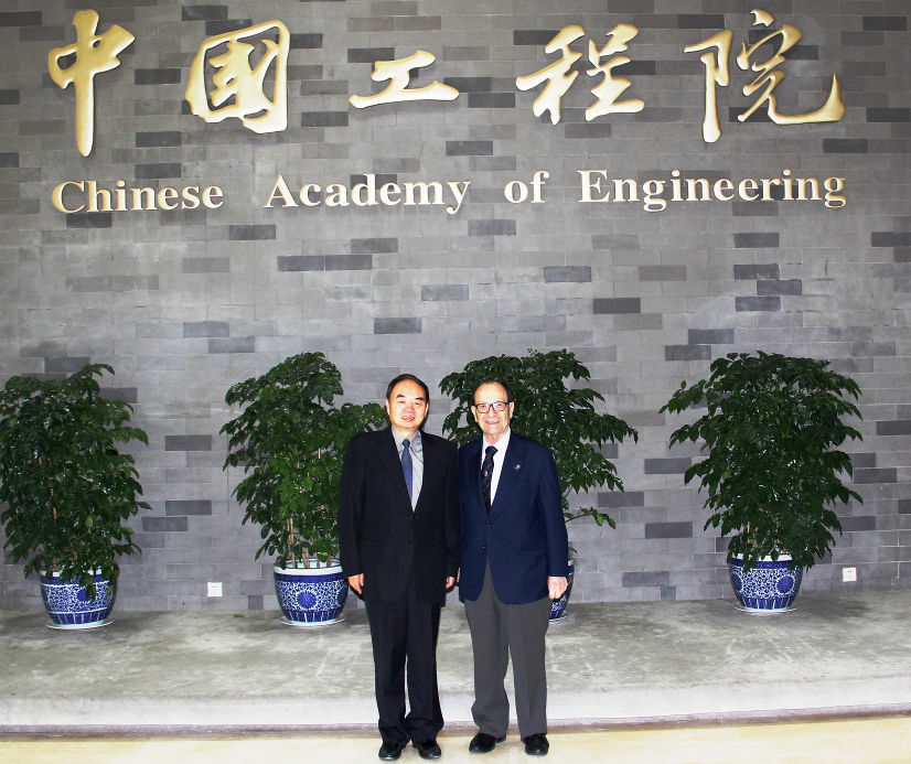 Jorge Spitalnik with Zhou Ji from CAE